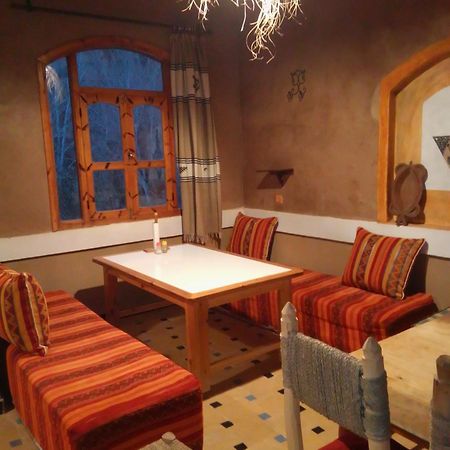 Riad Pizzeria Marhaba Akhendachou n'Ait Ouffi Eksteriør bilde