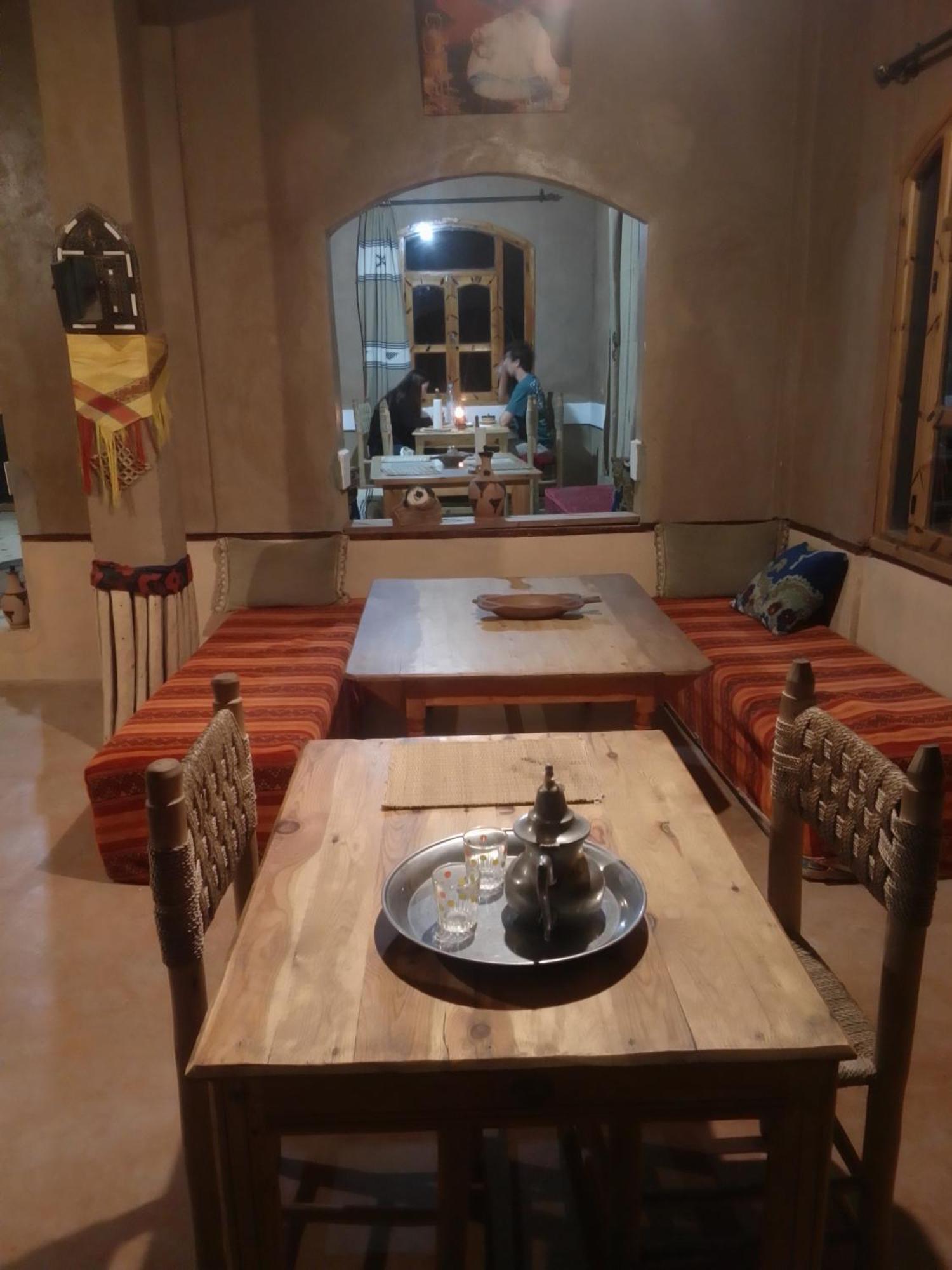 Riad Pizzeria Marhaba Akhendachou n'Ait Ouffi Eksteriør bilde